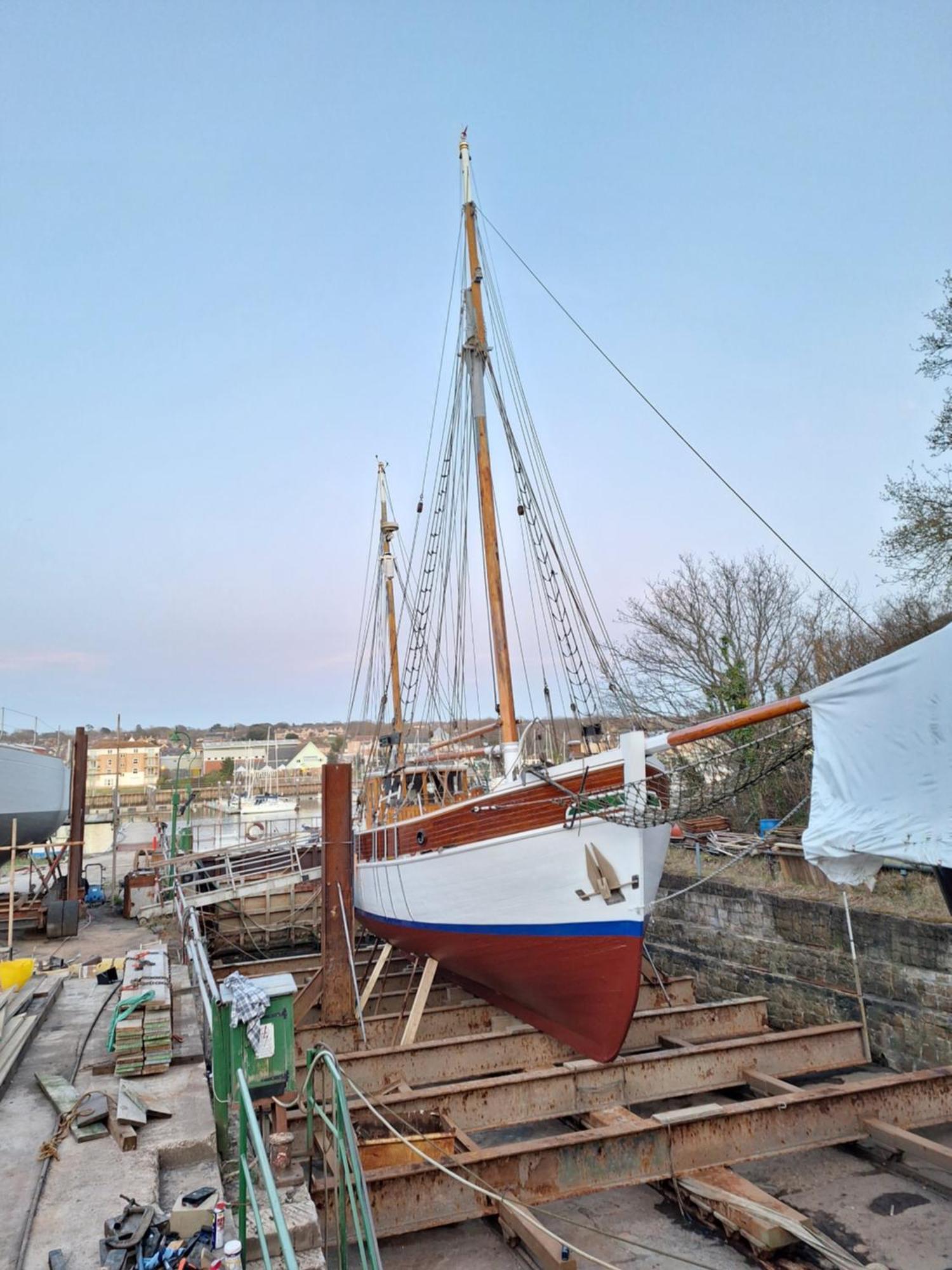 Historic Wooden Ship 'Ursula' Otel East Cowes Dış mekan fotoğraf